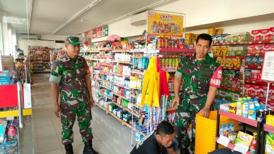 Babinsa Cek Stok Sembako, Antisipasi Kelangkaan Jelang Lebaran