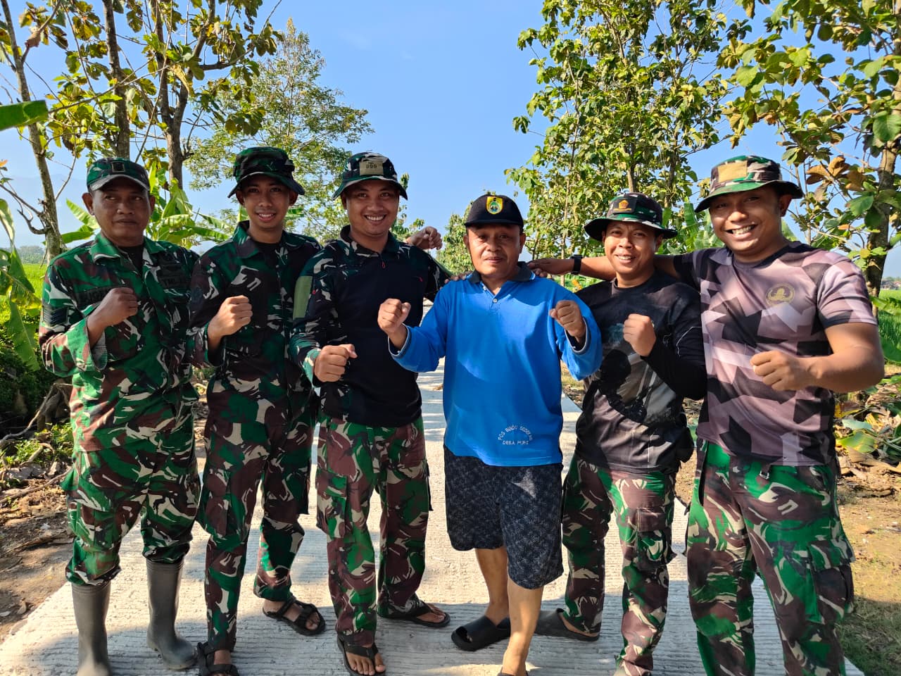 KEPALA DESA PURO APRESIASI KINERJA SATGAS TMMD DI SRAGEN