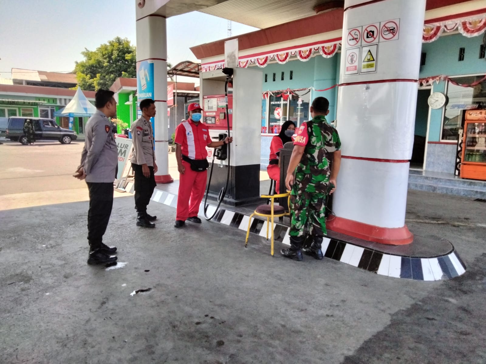 Jaga Kondusifitas Wilayah, Babinsa dan Bhabinkamtibmas Rutin Patroli Bersama