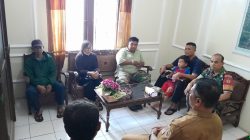 Komsos ke Warga, Babinsa Bahas Pentingnya Hidup Sehat di Lingkungan Bersih