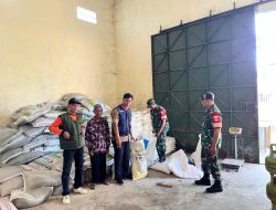 Cegah Penyelewengan, Babinsa Sidak Cek Stok dan Distribusi Pupuk Bersubsidi