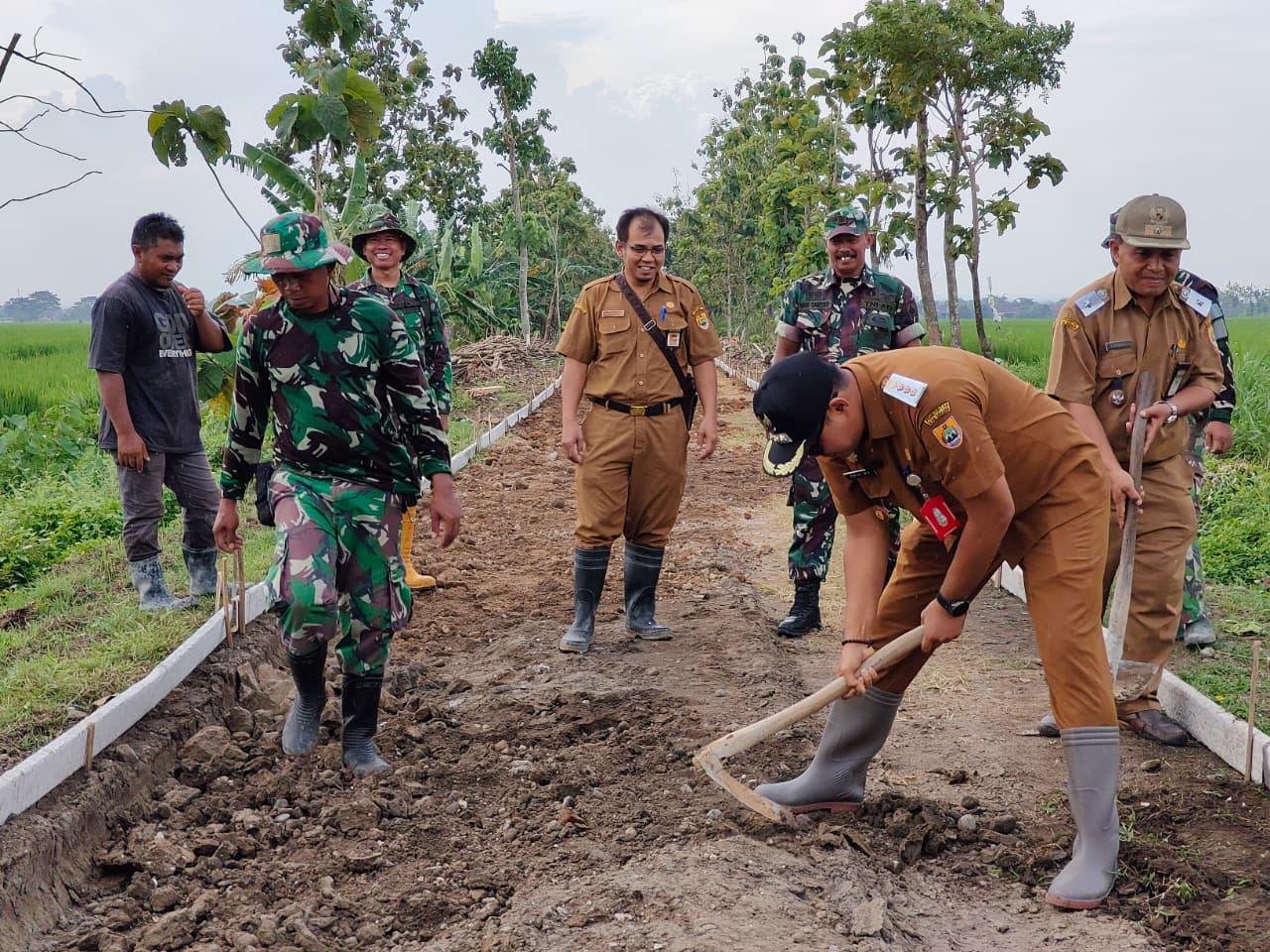 Camat Karangmalang; Jalan cor baru TMMD akan di gelar car free day