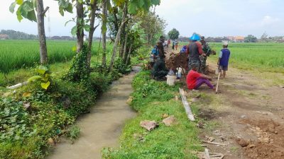 Sumber Air Dekat Mempermudah Satgas TMMD Reg ke-128 Kodim 0725/Sragen