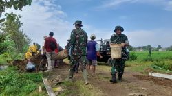 Terik Matahari Tak Padamkan Semangat Bekerja