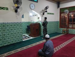 Personel Satgas TMMD Kumandangkan Adzan Subuh, Wujudkan Kebersamaan dengan Warga