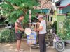 Berkah Penjual Bakso Keliling di TMMD Reg ke-128 Kodim 0725/Sragen