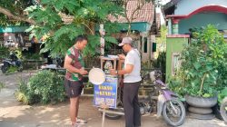 Berkah Penjual Bakso Keliling di TMMD Reg ke-128 Kodim 0725/Sragen