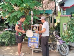 Berkah Penjual Bakso Keliling di TMMD Reg ke-128 Kodim 0725/Sragen