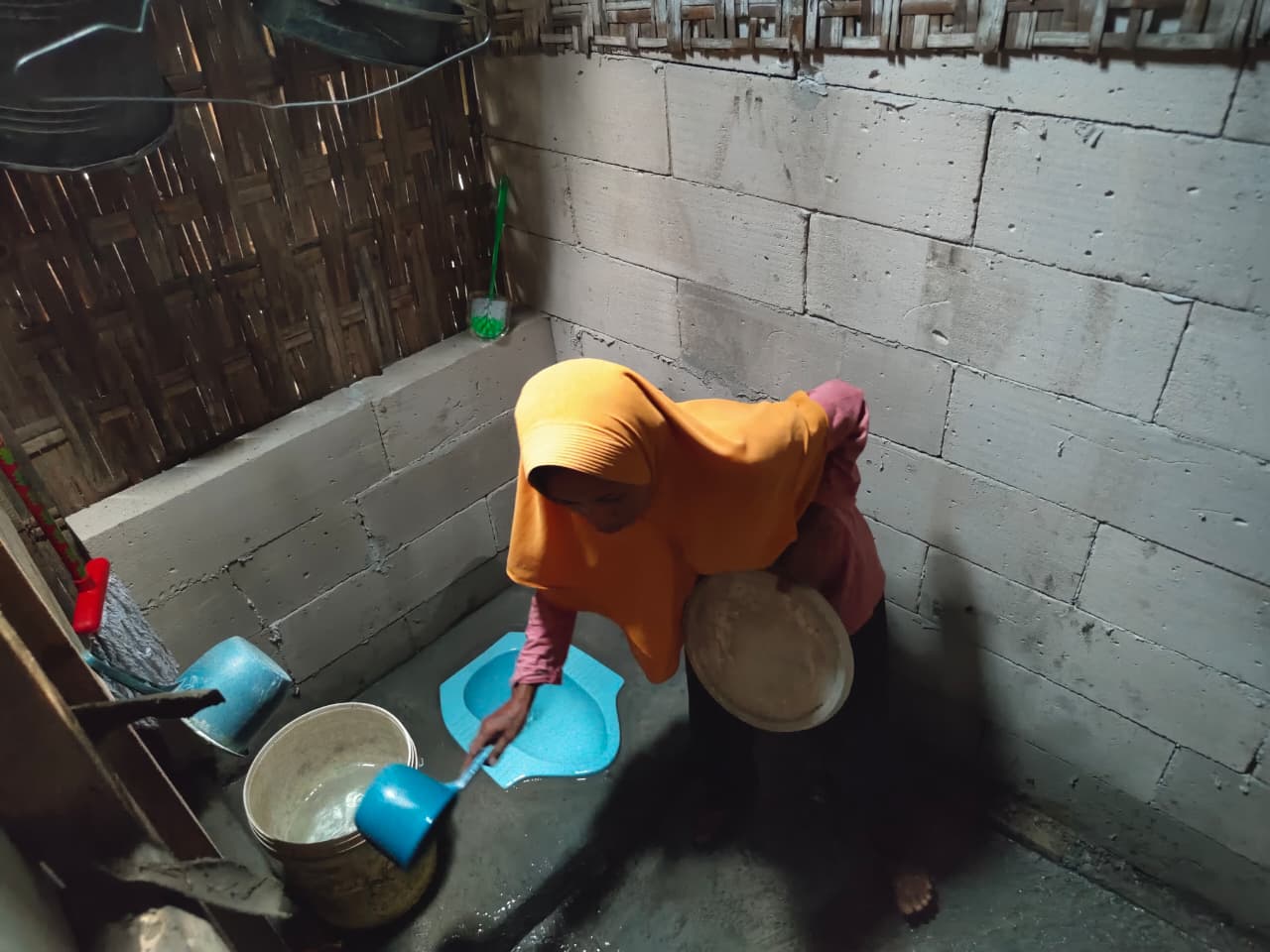 Kini Bisa BAB di Rumah Sendiri, Sri Supadmi Bersyukur Atas Bantuan Jamban Sehat TMMD