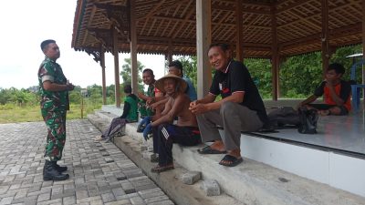 Jaga Kebersihan Lingkungan, Babinsa Ajak Warga Tingkatkan Kepedulian Bersama