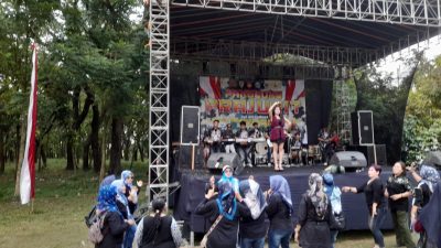 Puro Bergoyang, Panggung Prajurit KMB Hibur Warga Puro