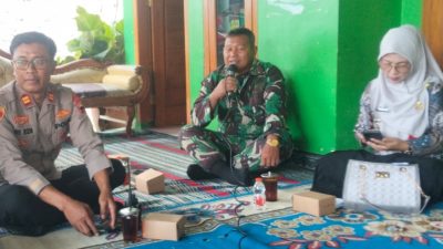 Cairkan Suasana, Danramil Pilih Ruang Arisan Bayan untuk Serap Aspirasi Warga