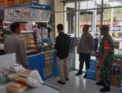 Dekat Tanpa Jarak: Cara Babinsa Jaga Kondusifitas Wilayah Lewat Patroli Dialogis