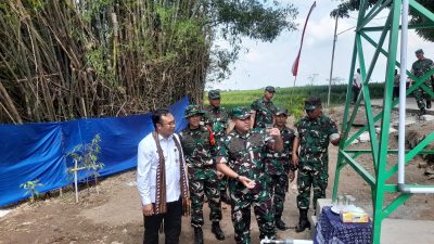 Sentuhan Kesederhanaan di Tengah Pengabdian, Kasdam IV/Diponegoro Cuci Muka di Sumur Bor TMMD Kodim Sragen