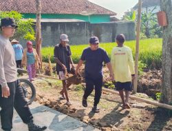 Keterbatasan Alat Tidak Surutkan Semangat Gotong-royong