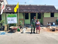 Air Mata Bahagia Ibu Sunarni di Tengah Pengabdian Satgas TMMD Reguler ke-128