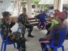 Sikapi Cuaca Tidak Menentu, Babinsa Imbau Warga Tingkatkan Kewaspadaan