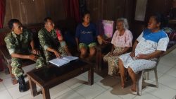 Sentuhan Humanis Di Lorong Kampung, Babinsa Intensifkan Komsos Dengan Nyambangi Warga Lansia