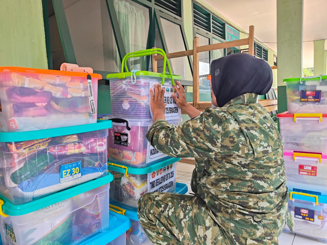 Puluhan Paket Sembako Disiapkan Satgas TMMD untuk Warga Prasejahtera dan Keluarga Stunting