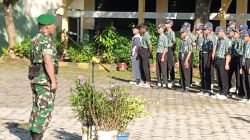 Danramil Pimpin Upacara Hardiknas di SMPN 2 Sumberlawang, Sampaikan Pesan Disiplin dan Semangat Belajar