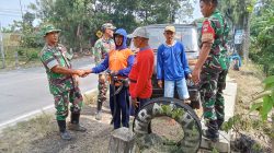 Babinsa Dekati Poktan, Bahas Kemajuan Pertanian dan Kendala Petani