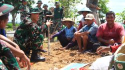 Duduk Sama Rendah, Momen Hangat Dansatgas TMMD Reguler 128 Kodim 0725/Sragen Bersama Warga dan Anggota