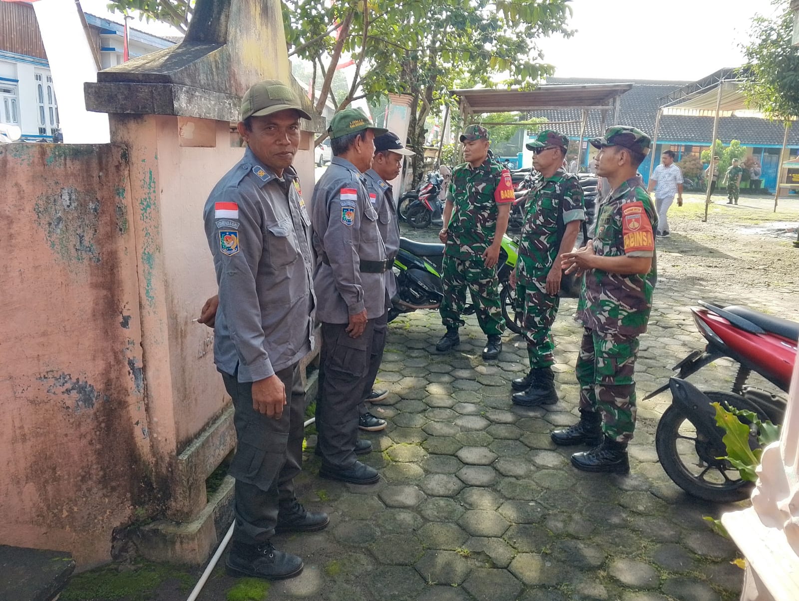Linmas Menjadi Bagian Penting Dalam Menjaga Keamanan Lingkungan