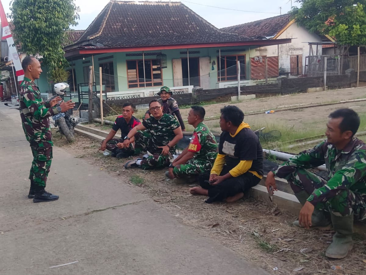 Hangatnya Kebersamaan Pasiter Kodim 0725/Sragen Tinjau Progres TMMD Reg ke-128 di Desa Puro