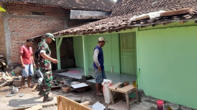 Sentuhan Kepedulian Satgas TMMD di Rumah Ibu Ngadinem