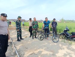 Gowes Pagi Berujung Cek Proyek Aksi Kasdim Sragen Tinjau Pengecoran Jalan TMMD Reguker 128 Kodim Sragen.