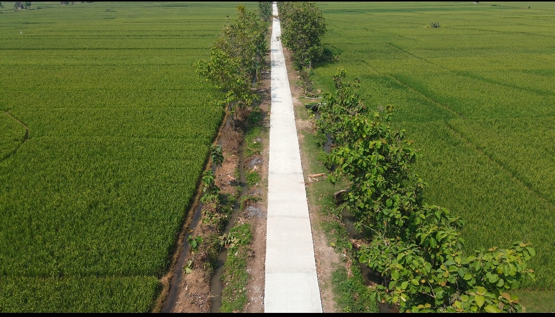 Jalan Sawah “Bak Arena Balap”, Hadiah TMMD ke – 128 Kodim Sragen untuk warga