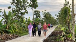 Jalan Betonisasi TMMD Kodim 0725/Sragen Dimanfaatkan Warga untuk Olahraga Pagi