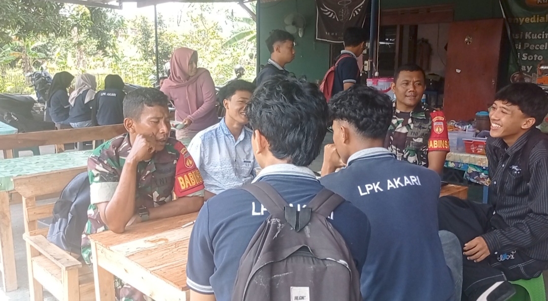 Ketika Seragam Loreng Hadirkan Tawa dan Rasa Aman di Pelosok Desa