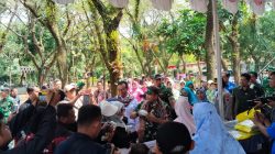 Kasdam IV Borong Produk UMKM dan Bagikan ke Warga di Penutupan TMMD Reg ke-128 Kodim 0725/Sragen