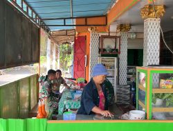 Anggota Satgas TMMD Ramaikan UMKM