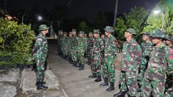 Jaga Kedisiplinan dan Evaluasi Kerja, Danramil 02/Karangmalang Pimpin Apel Malam Satgas TMMD ke-128 di Desa Puro