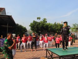 Puro Bergoyang Satgas TMMD Reg 128 Kodim Sragen dan Buseli Serbu Balai Desa