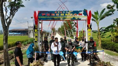 Jalan Cor TMMD Resmi Dibuka, Kasdam IV/Diponegoro: “Ini Jalan Harapan dan Masa Depan Warga” Jalan Cor TMMD Resmi Dibuka, Kasdam IV/Diponegoro: “Ini Jalan Harapan dan Masa Depan Warga”