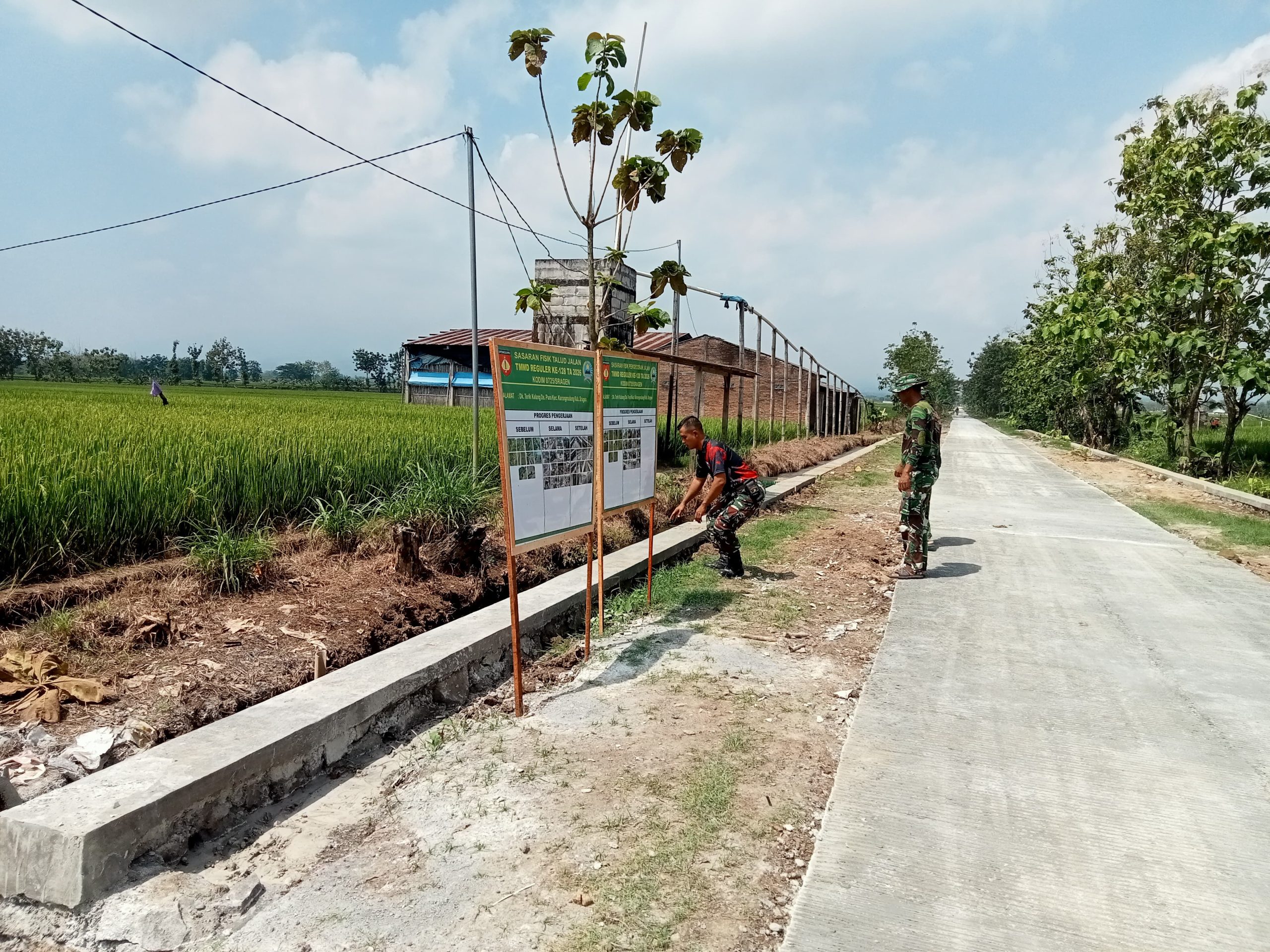Talud Jalan 150 Meter di Desa Puro Rampung 100 Persen