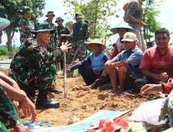 Canda Hangat di Tengah Pengecoran, Dansatgas TMMD Apresiasi Kekompakan Satgas dan Warga