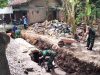 Babinsa Miri dan Warga Kompak Benahi Gorong-Gorong Demi Kelancaran Drainase