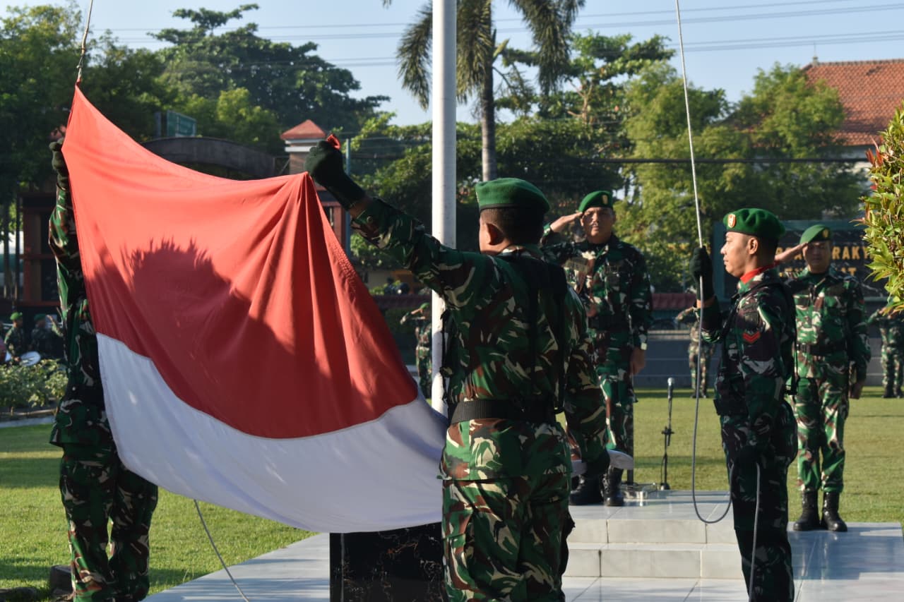 Kasdim Pimpin Upacara Bendera Rutin Senin, Tekankan Disiplin dan Profesionalisme