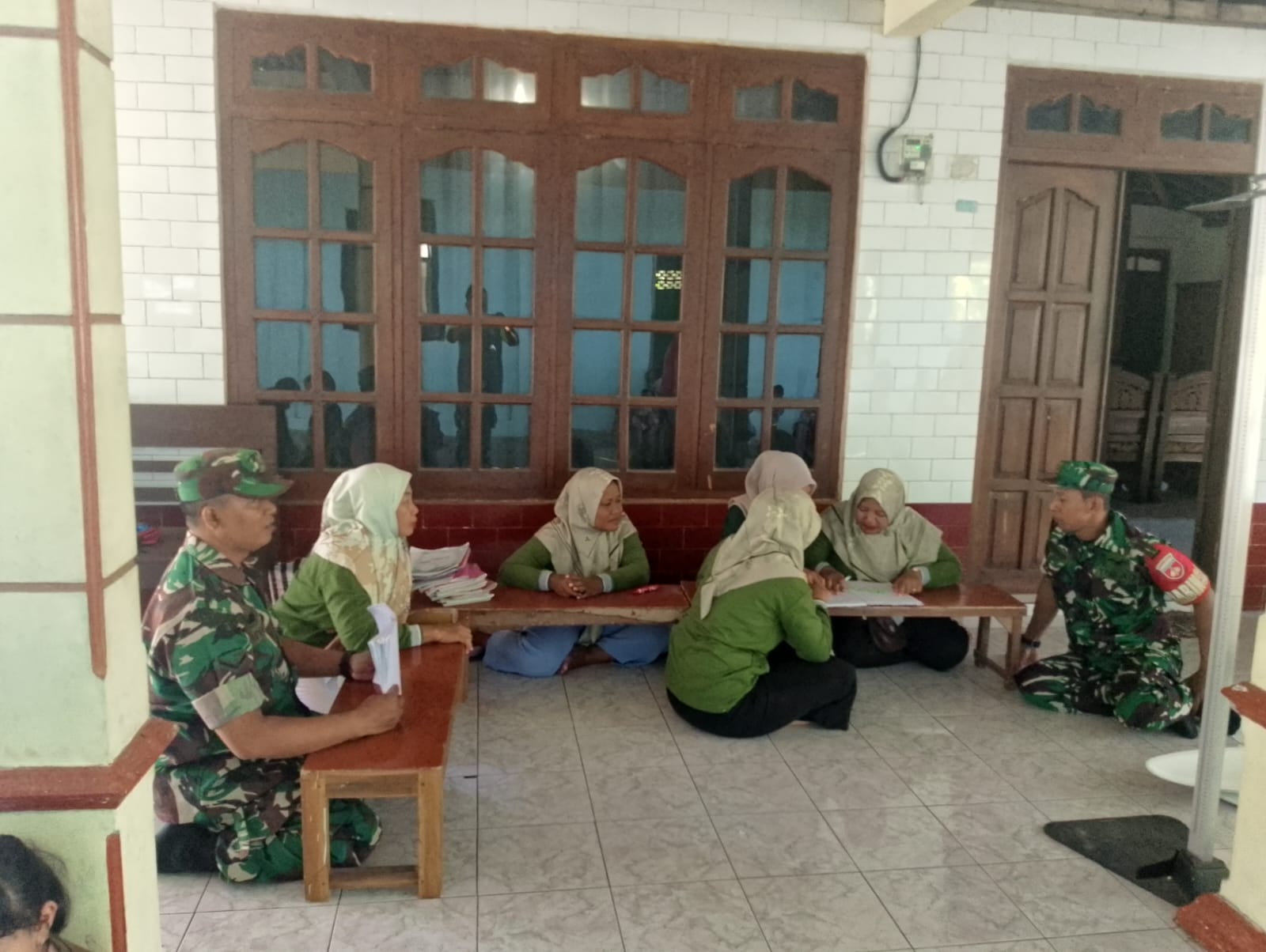CEGAH STUNTING SEJAK DINI, BABINSA DAN KADER POSYANDU SATUKAN LANGKAH DEMI GENERASI SEHAT