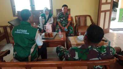 Babinsa dan PPL Kompak Kawal Ketahanan Pangan di Sukodono Babinsa dan PPL Kompak Kawal Ketahanan Pangan di Sukodono