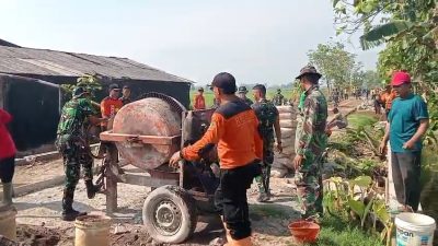 Talud dibangun , Kebersamaan Diperkuat, Babinsa Hadir di Tengah Warga Talud dibangun , Kebersamaan Diperkuat, Babinsa Hadir di Tengah Warga