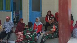 Tawa Ceria Bersama Lansia, Babinsa Hadir Tebar Semangat dan Kepedulian di Tengah Masyarakat