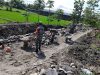 Bukan Sekedar Talud, Babinsa dan Warga Sedang Membangun Kebersamaan