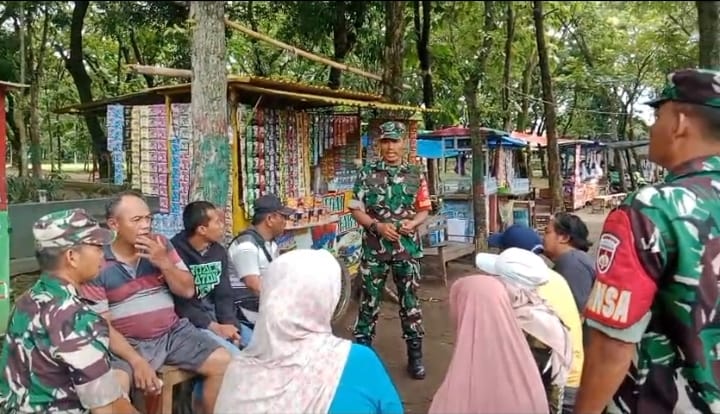 Babinsa Guworejo Sisir UMKM, Warga Diingatkan Waspadai Ancaman Kebakaran