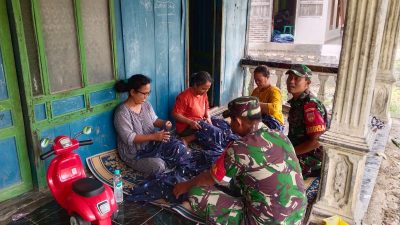 Babinsa Datangi Perajin Daster, Dorong UMKM Desa Majenang Naik Kelas