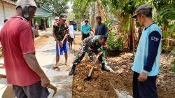 Akses Warga Sempat Terganggu, Babinsa dan Masyarakat Bergerak Cepat Perbaiki Jalan Tegaldowo Akses Warga Sempat Terganggu, Babinsa dan Masyarakat Bergerak Cepat Perbaiki Jalan Tegaldowo